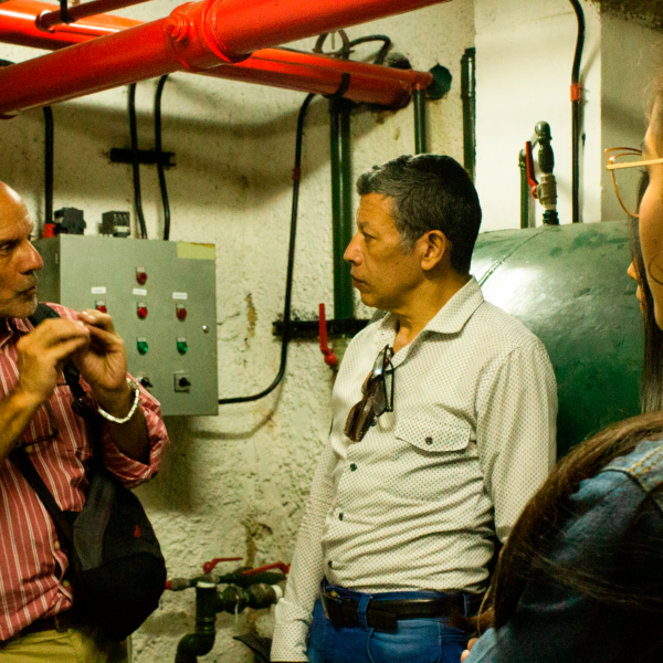 Aplicando la práctica aprendida en la teoría de nuestros seminarios.