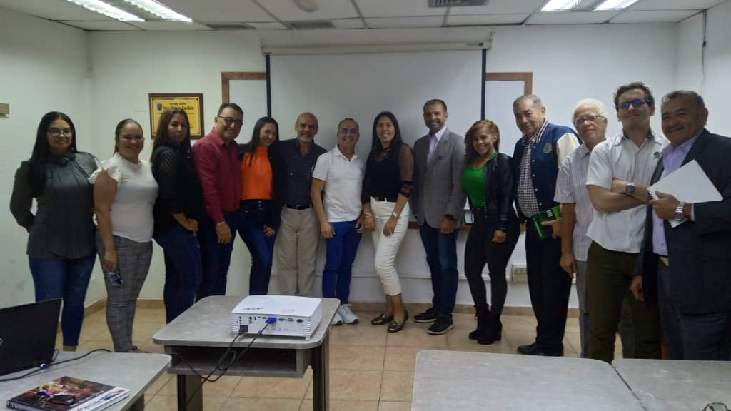 Todos los participantes del 1er Taller de Seguros de Créditos, de La Mundial de Seguros.